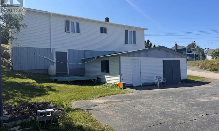 22 Hillview Drive