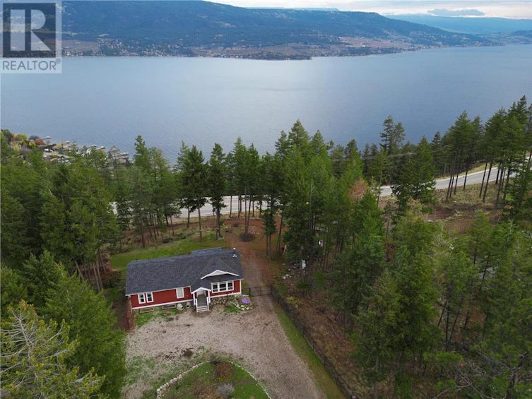 7265 Dunwaters Drive, Kelowna, BC, V1Z 3W4