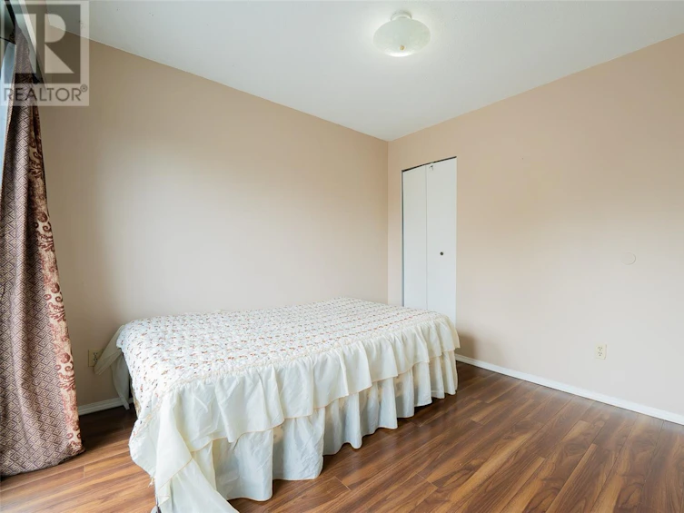 540 Wakesiah Avenue, Nanaimo, BC, V9R 3L1 - 4