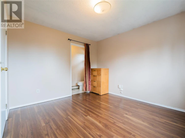 540 Wakesiah Avenue, Nanaimo, BC, V9R 3L1 - 5