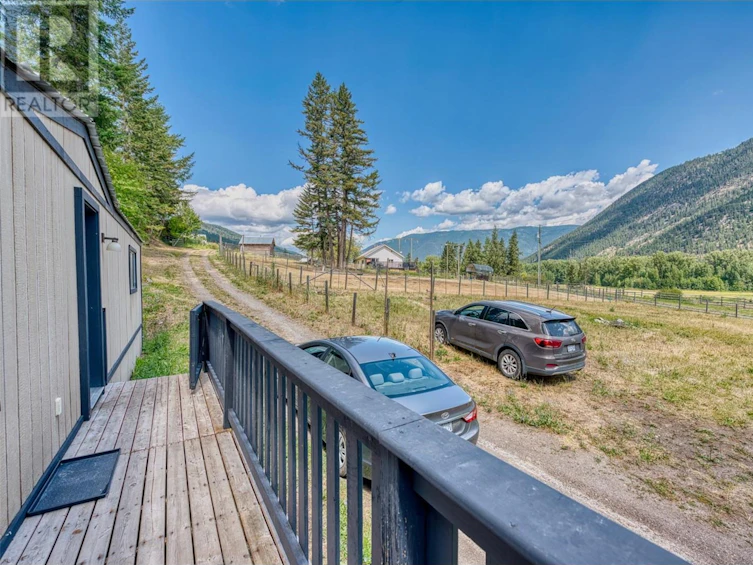 4117 Dear Road, Falkland, BC, V0E 1W1