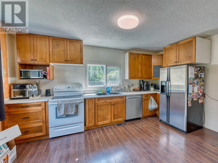 4117 Dear Road, Falkland, BC, V0E 1W1 - 22