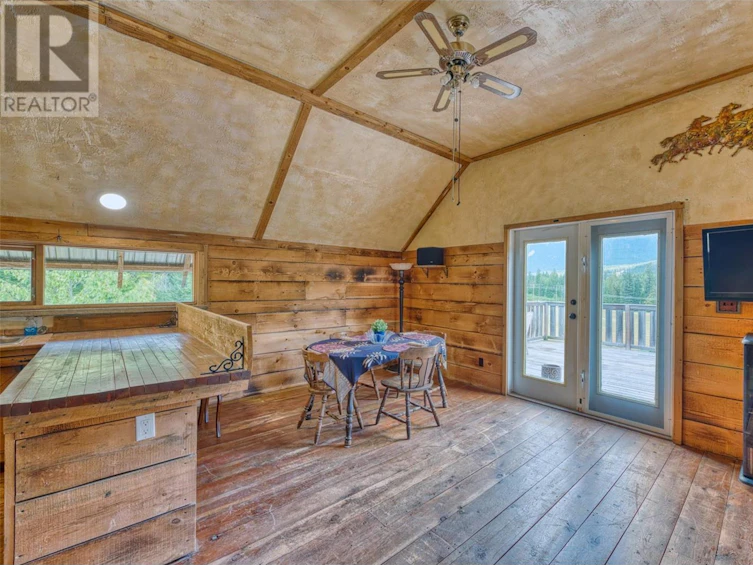 4117 Dear Road, Falkland, BC, V0E 1W1 - 32
