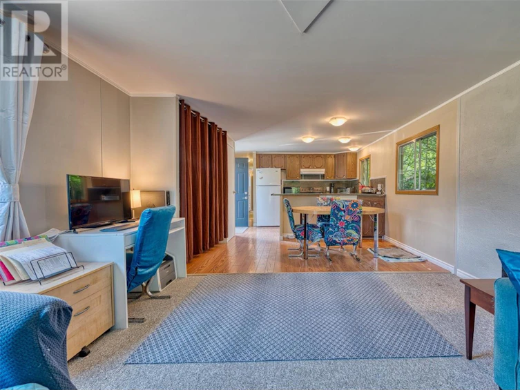4117 Dear Road, Falkland, BC, V0E 1W1 - 5