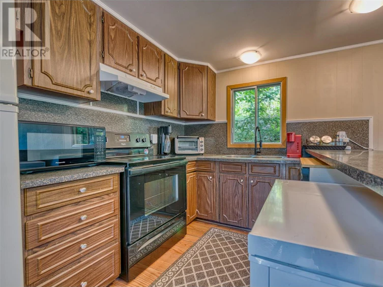 4117 Dear Road, Falkland, BC, V0E 1W1 - 7