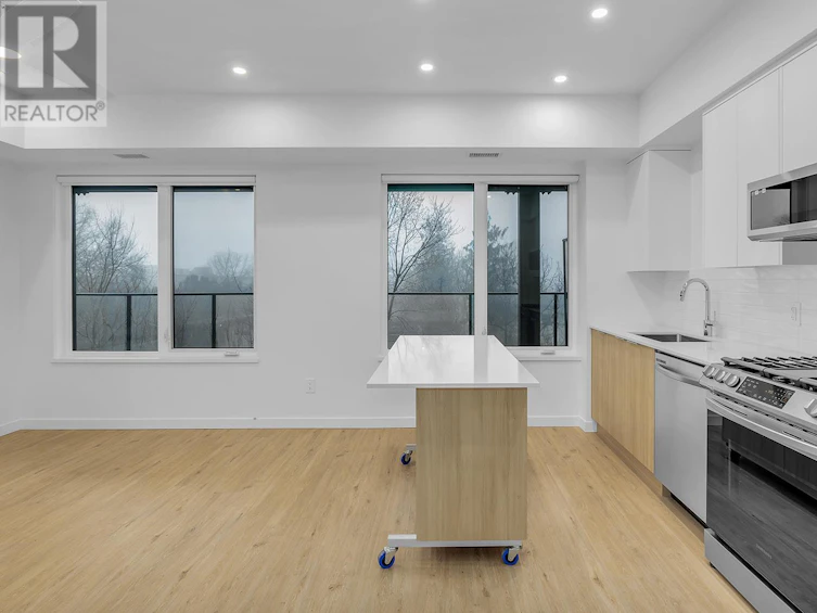 302-417 Cedar Avenue, Kelowna, BC, V1Y 4X2 - 7