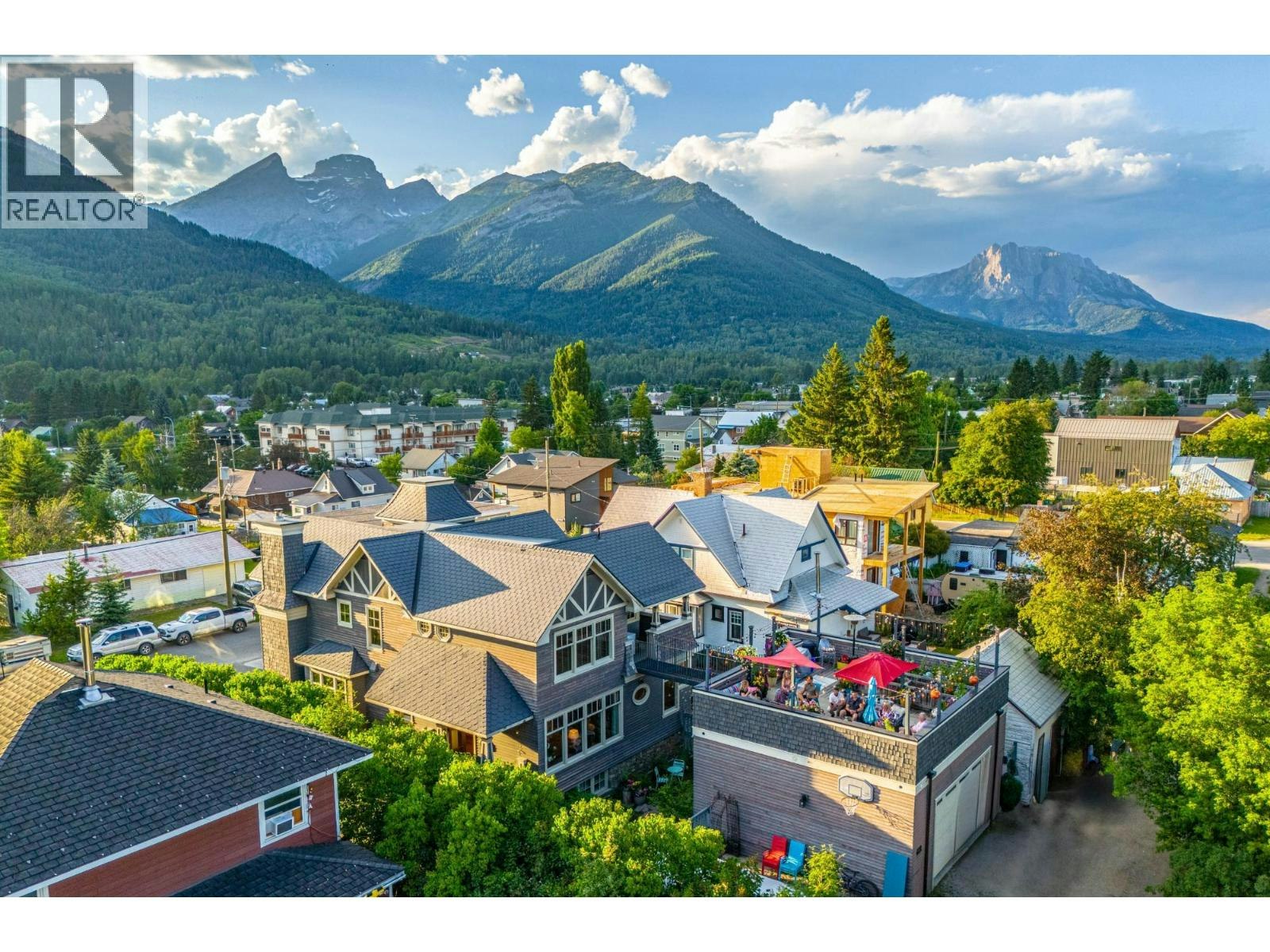 622 5th Avenue, Fernie, BC, V0B 1M0