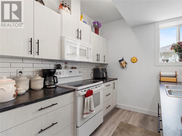 2529 Valley Place, Blind Bay, BC, V0E 1H2 - 37