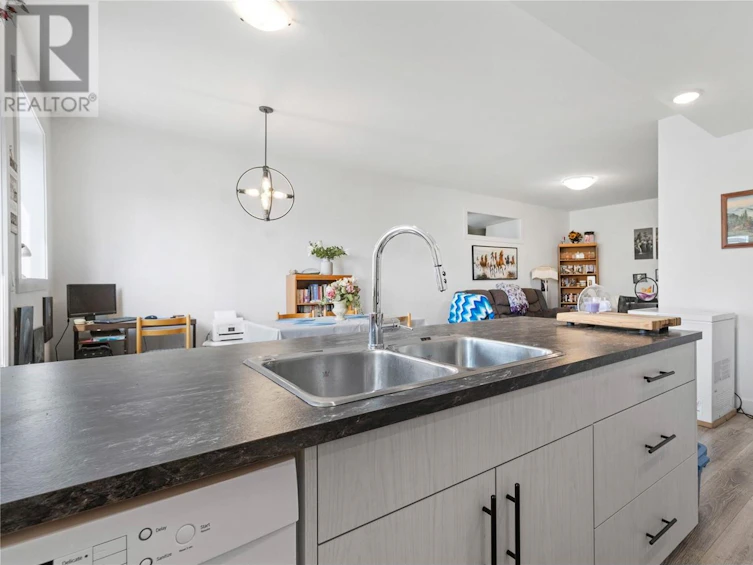 2529 Valley Place, Blind Bay, BC, V0E 1H2 - 38