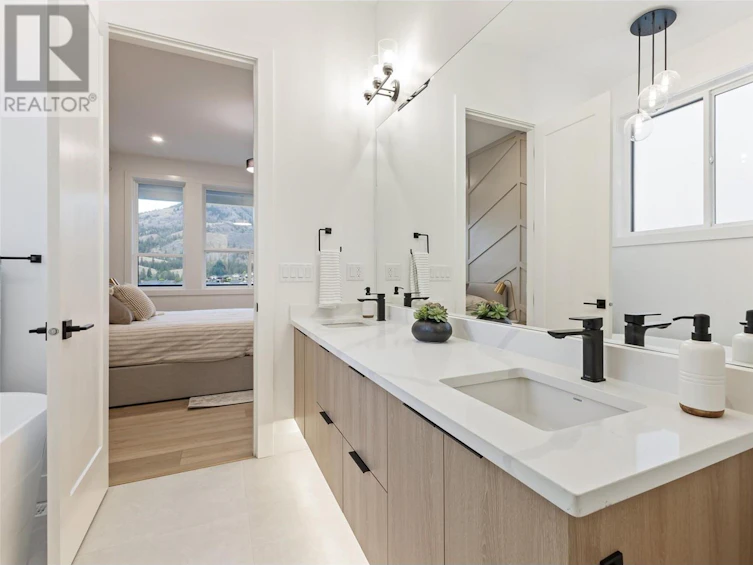 923 Melrose Street, Kelowna, BC, V1P 0A8 - 28