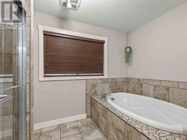 12759 Cliffshore Drive, Lake Country, BC, V4V 2P6 - 37