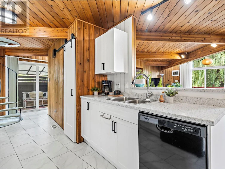 2197 Lakeview Drive, Blind Bay, BC, V0E 2W2 - 9