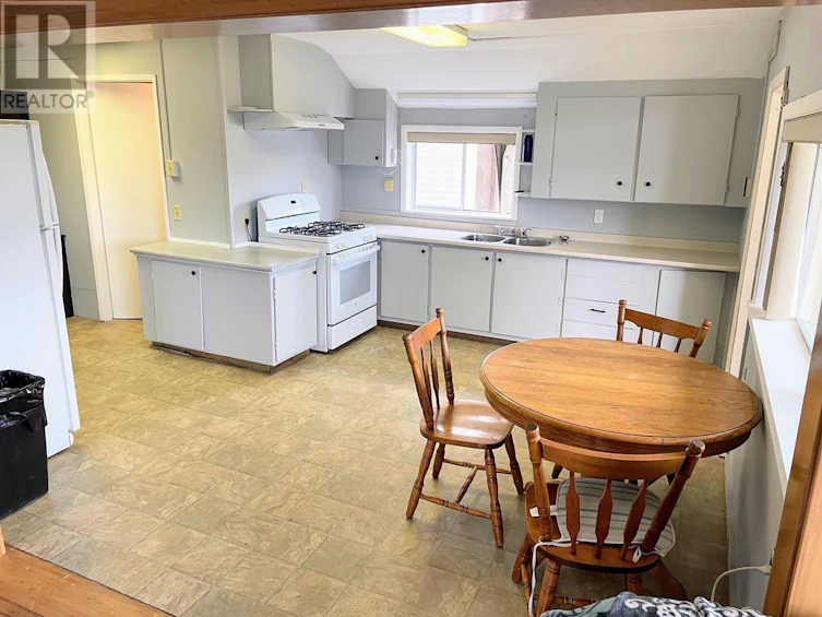213 Oceanview Drive, Queen Charlotte (Village), BC, V0T 1S0 - 4