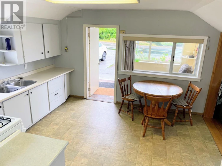 213 Oceanview Drive, Queen Charlotte (Village), BC, V0T 1S0 - 5