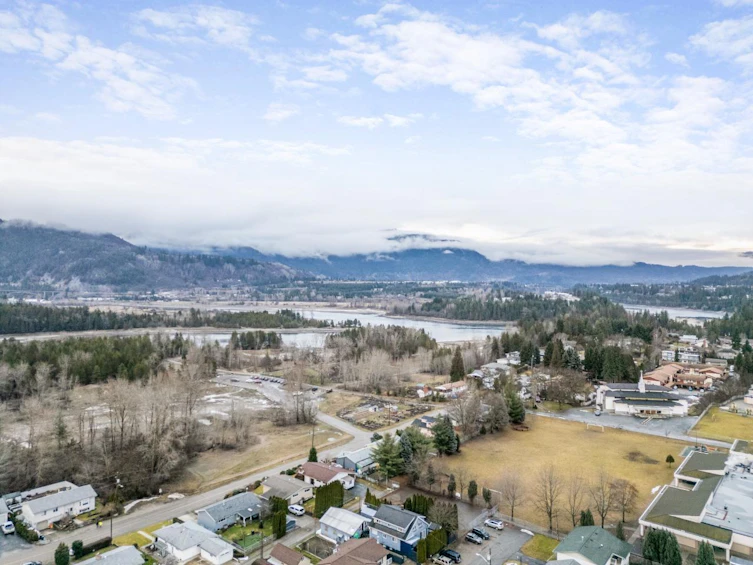 677 6th Street Street, Castlegar, BC, V1N 3Y6 - 47