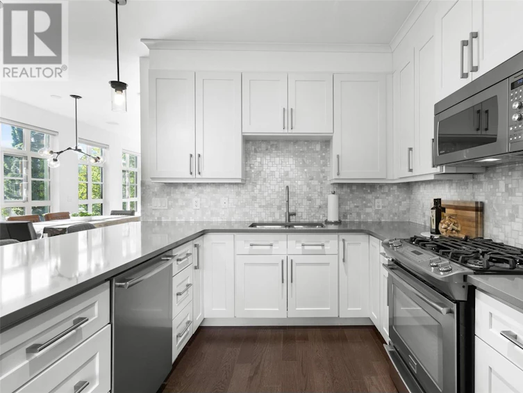 615 Fuller Avenue, Kelowna, BC, V1Y 2E7 - 8
