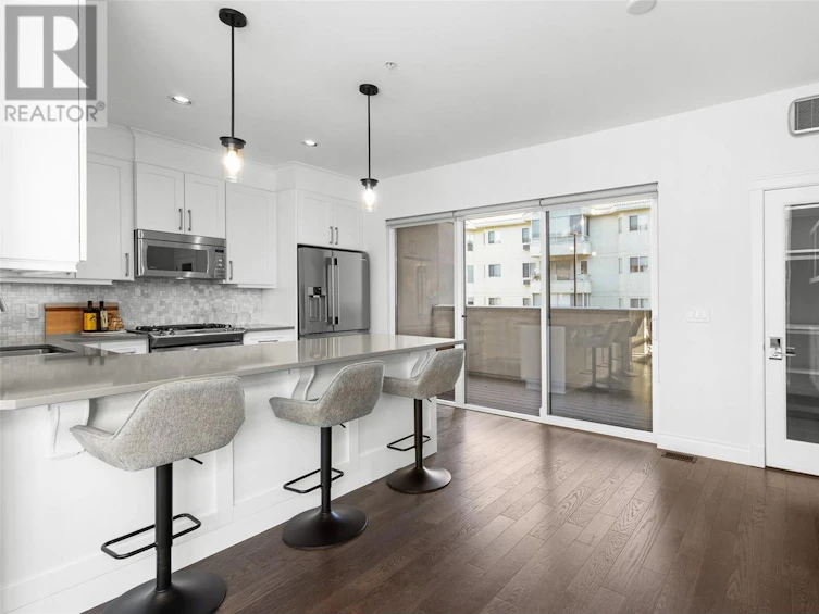 615 Fuller Avenue, Kelowna, BC, V1Y 2E7 - 9