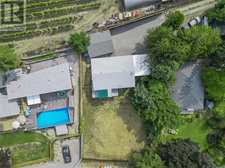 3820 North Naramata Road, Naramata, BC, V0H 1N1 - 31