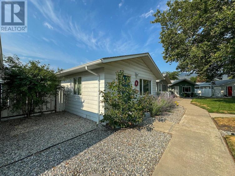 4--624 Young Street, Penticton, BC, V2A 5T2 - 16