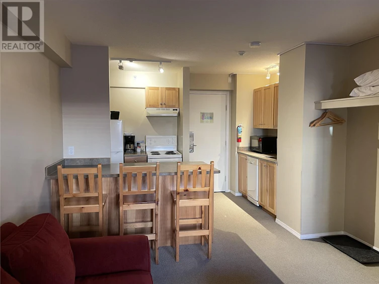 207-148 Silver Lode Lane, Silver Star, BC, V1B 3M1 - 6