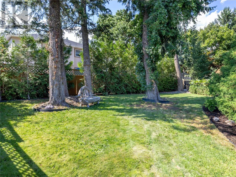 360 South Rio Drive, Kelowna, BC, V1V 2B1 - 10