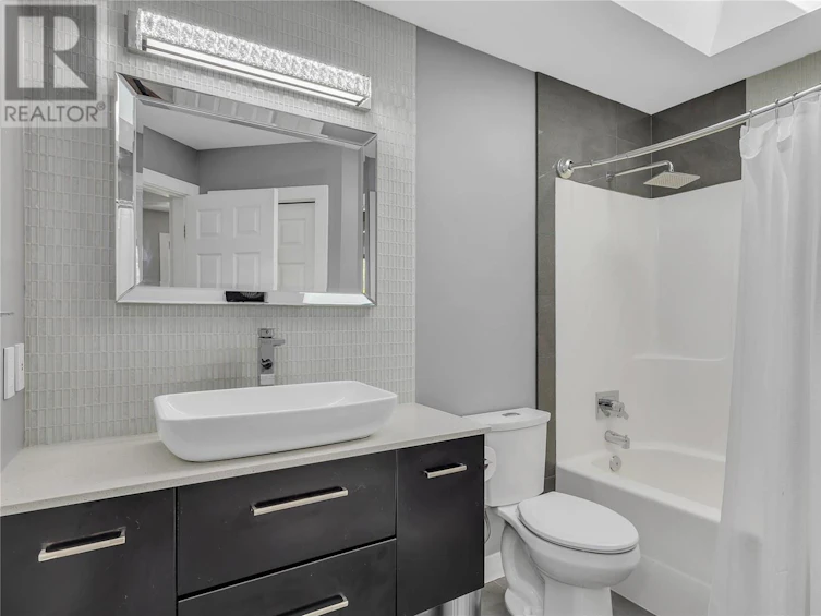 360 South Rio Drive, Kelowna, BC, V1V 2B1 - 40