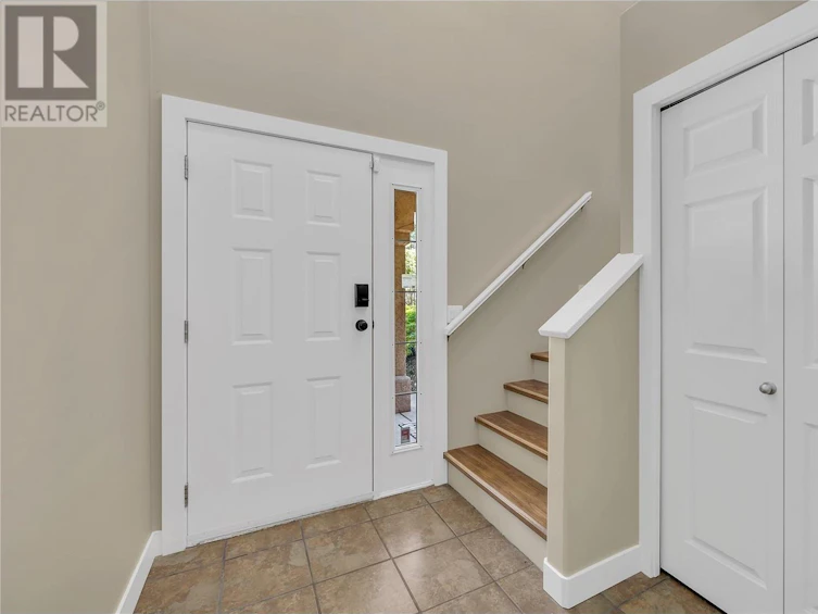 360 South Rio Drive, Kelowna, BC, V1V 2B1 - 44