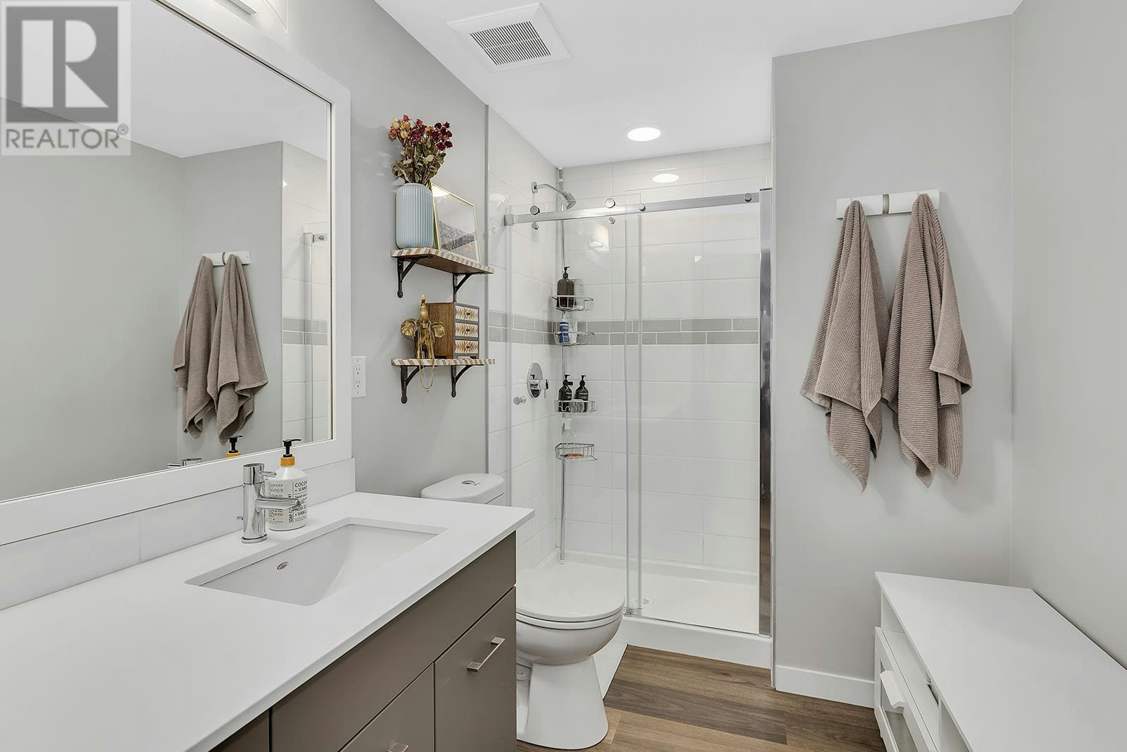 516-722 Valley Road, Kelowna, BC, V1V 0E2 - 18