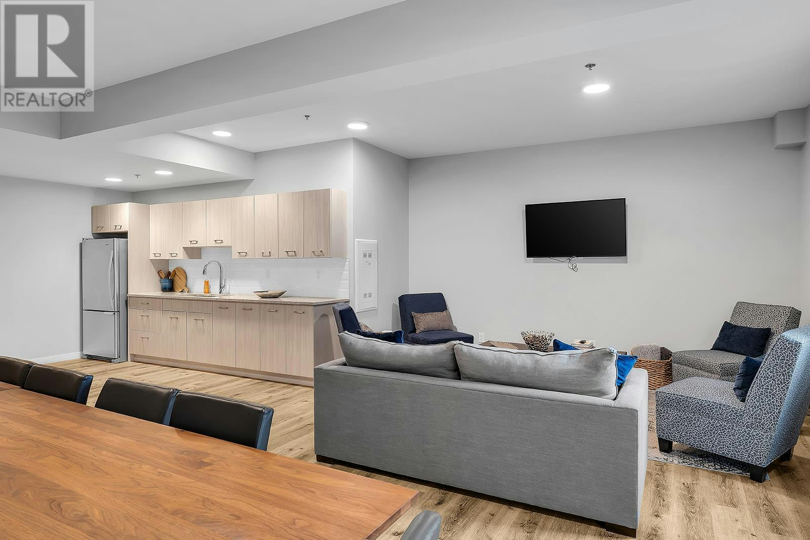516-722 Valley Road, Kelowna, BC, V1V 0E2 - 32