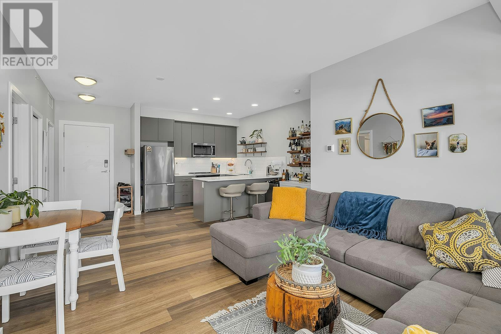 516-722 Valley Road, Kelowna, BC, V1V 0E2 - 4