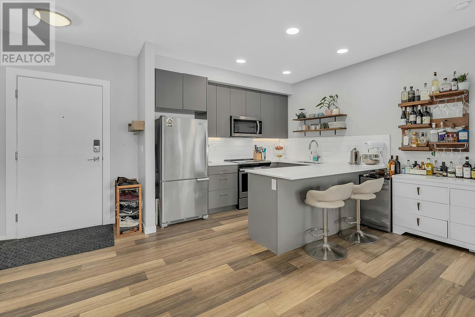 516-722 Valley Road, Kelowna, BC, V1V 0E2 - 8