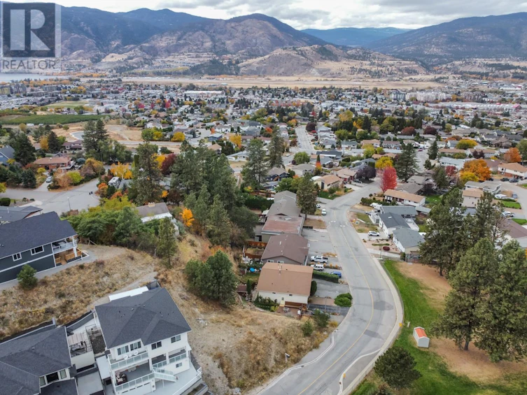 604 Balsam Avenue, Penticton, BC, V2A 0B5 - 10