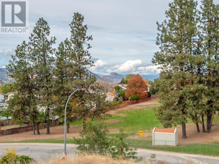 604 Balsam Avenue, Penticton, BC, V2A 0B5 - 15