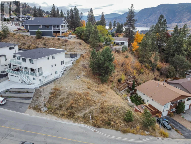 604 Balsam Avenue, Penticton, BC, V2A 0B5 - 2