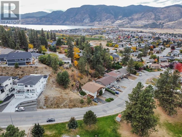 604 Balsam Avenue, Penticton, BC, V2A 0B5 - 4