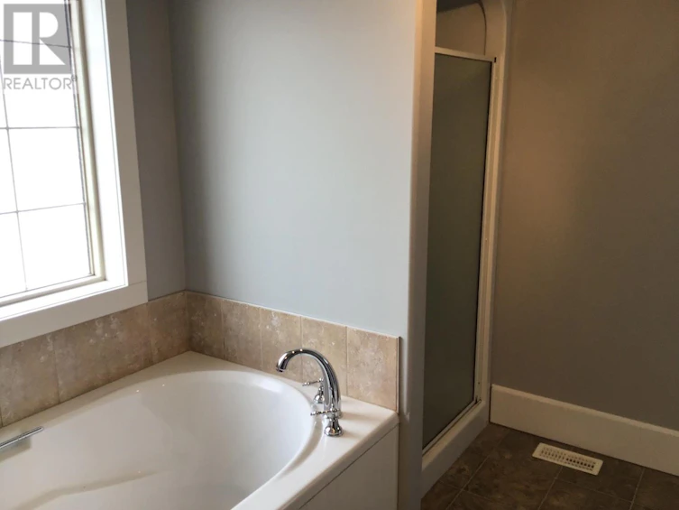 919 Dominion Street, Kamloops, BC, V2C 2Y3 - 20