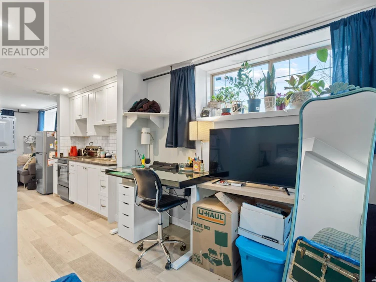 919 Dominion Street, Kamloops, BC, V2C 2Y3 - 50