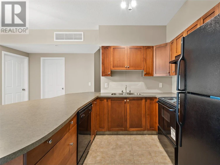 2305-3178 Via Centrale, Kelowna, BC, V1V 2T3 - 8