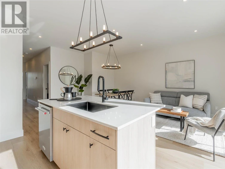 319 Chardonnay Avenue, Oliver, BC, V0H 1T4 - 21
