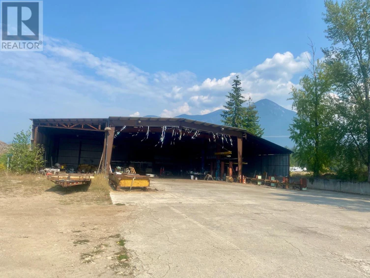 1547 13th Nw Avenue, Nakusp, BC, V0G 1R0