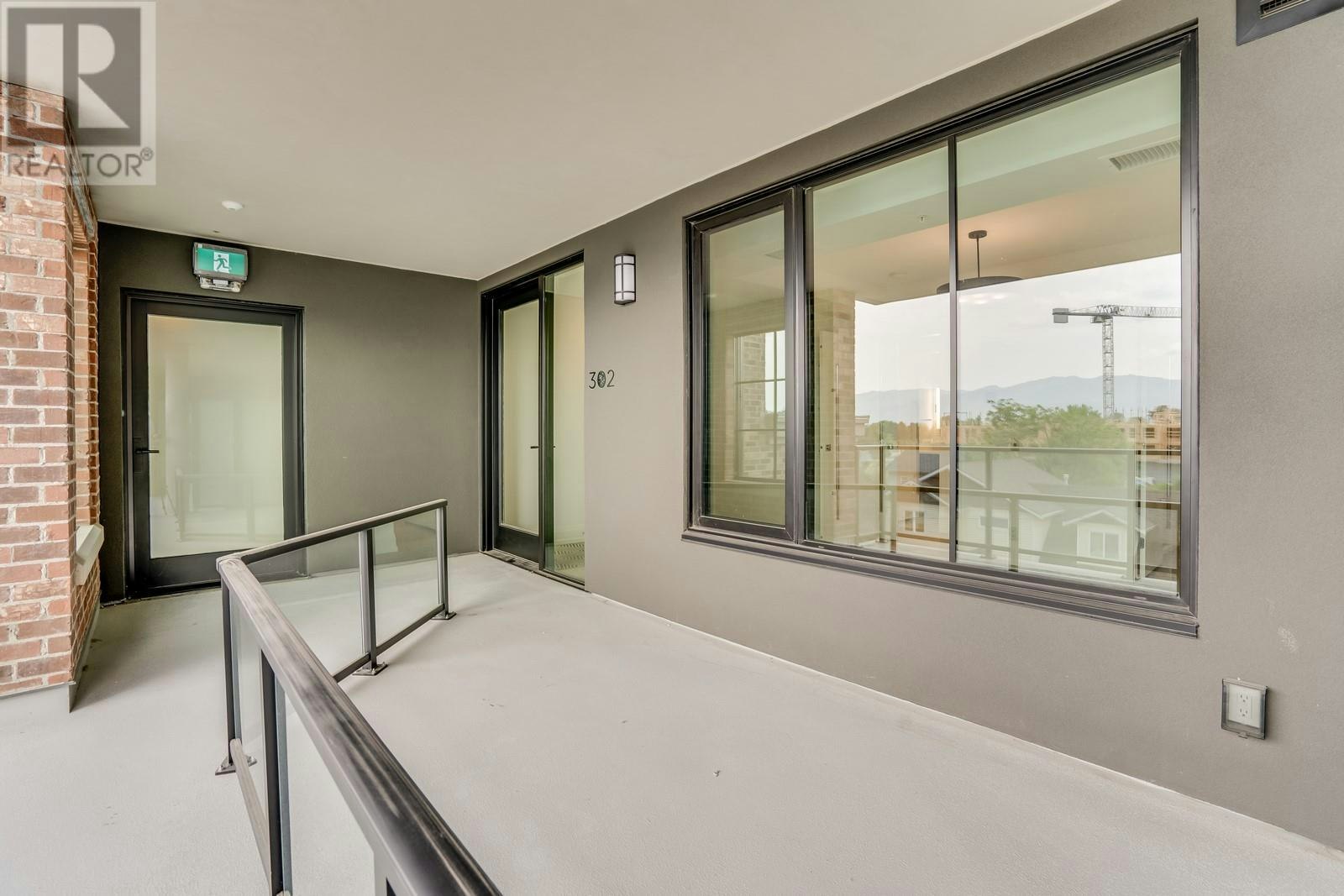 302-450 Groves Avenue, Kelowna, BC, V1Y 4Y5 - 29