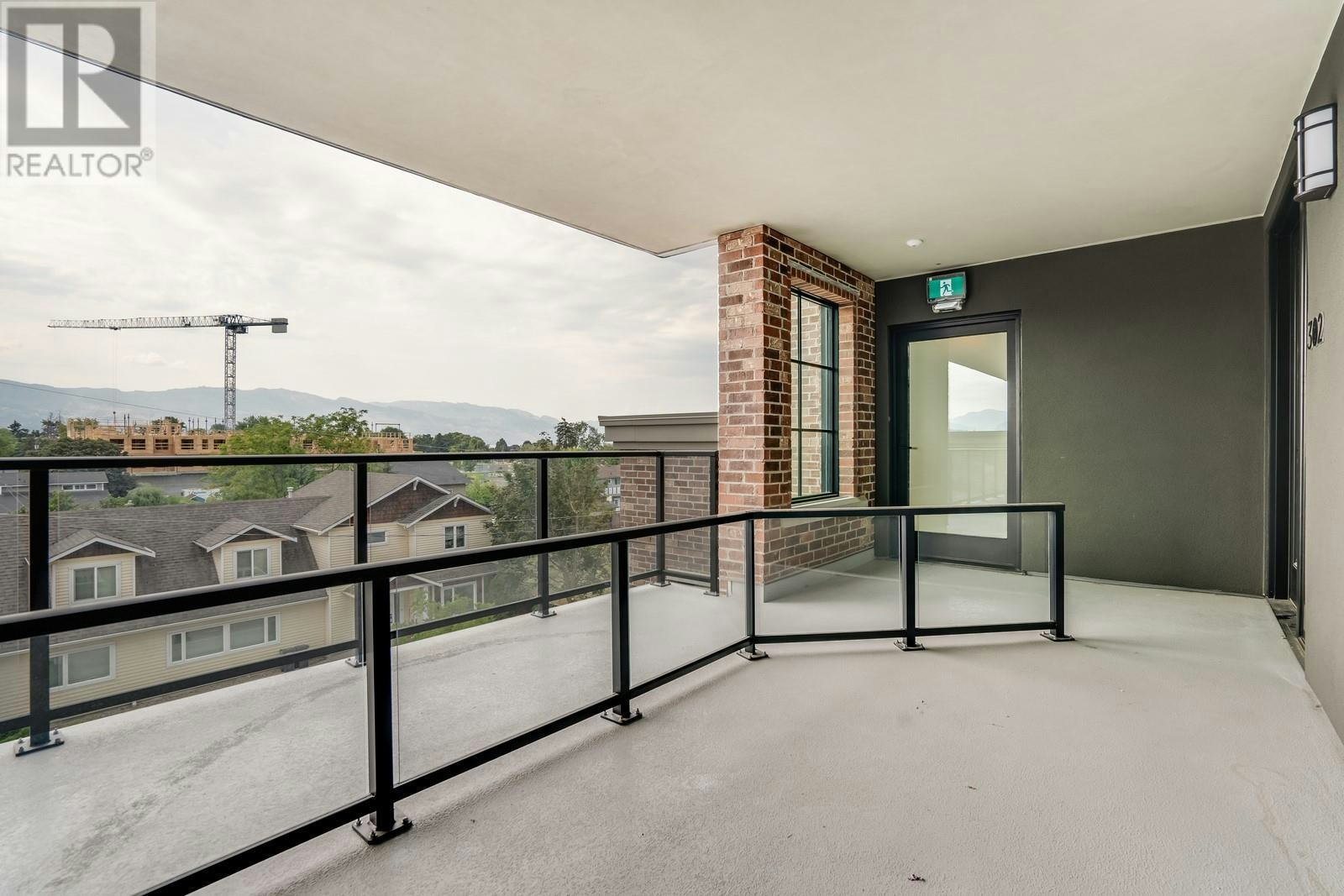 302-450 Groves Avenue, Kelowna, BC, V1Y 4Y5 - 30