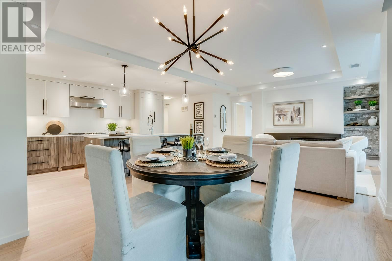 302-450 Groves Avenue, Kelowna, BC, V1Y 4Y5 - 4