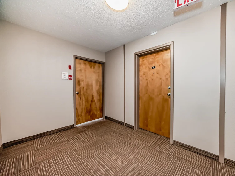 312-12416 161 Avenue NW, Edmonton, AB, T5X 4W6 - 8