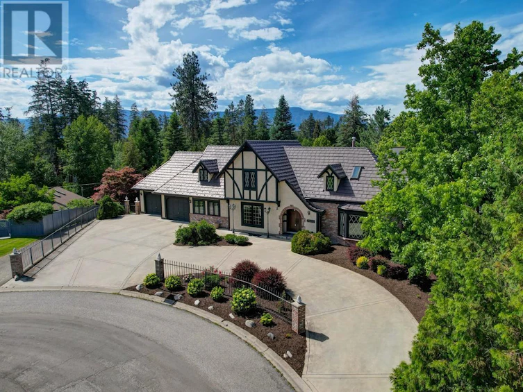 2560 Alberta Court, Kelowna, BC, V1W 2X8