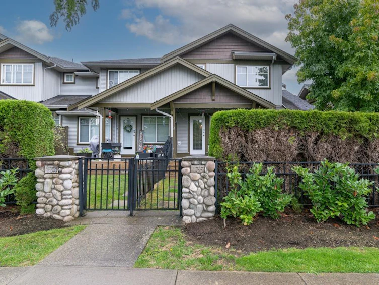 135-12040 68, Surrey, BC, V3W 1P5