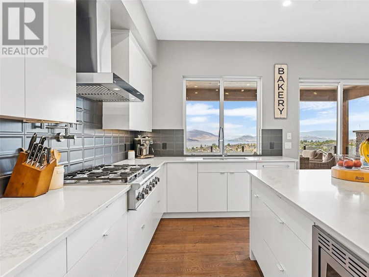 5678 Mountainside Court, Kelowna, BC, V1W 5L5 - 22