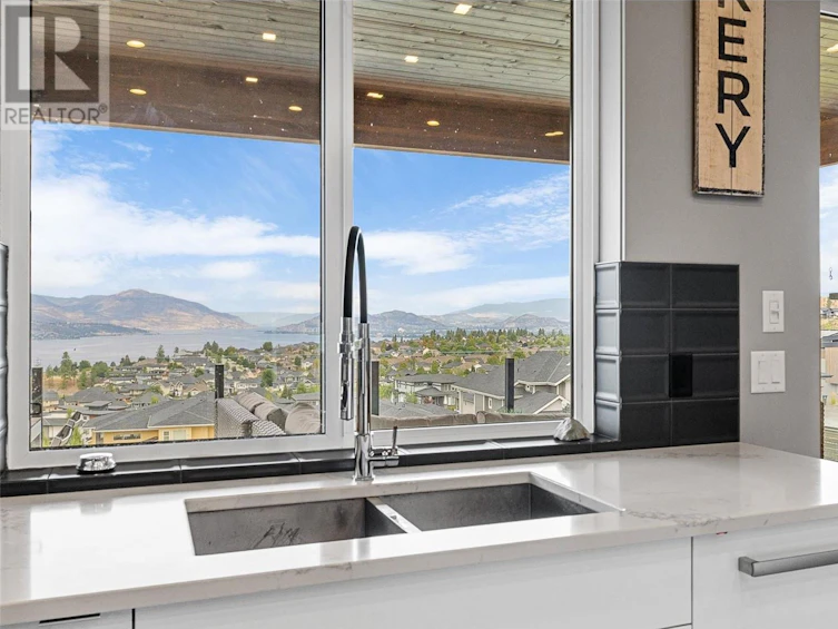 5678 Mountainside Court, Kelowna, BC, V1W 5L5 - 23
