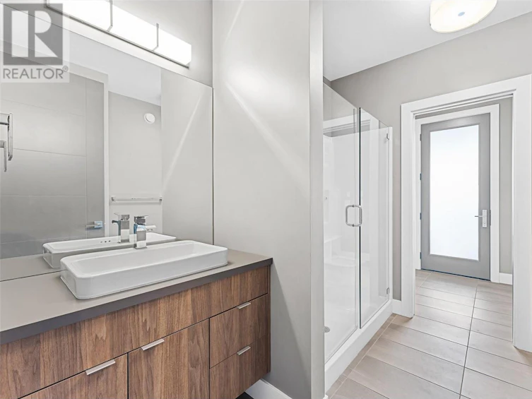 5678 Mountainside Court, Kelowna, BC, V1W 5L5 - 45