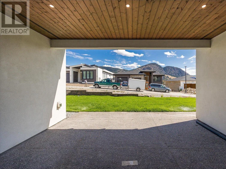 879 Loseth Drive, Kelowna, BC, V1P 0A8 - 16